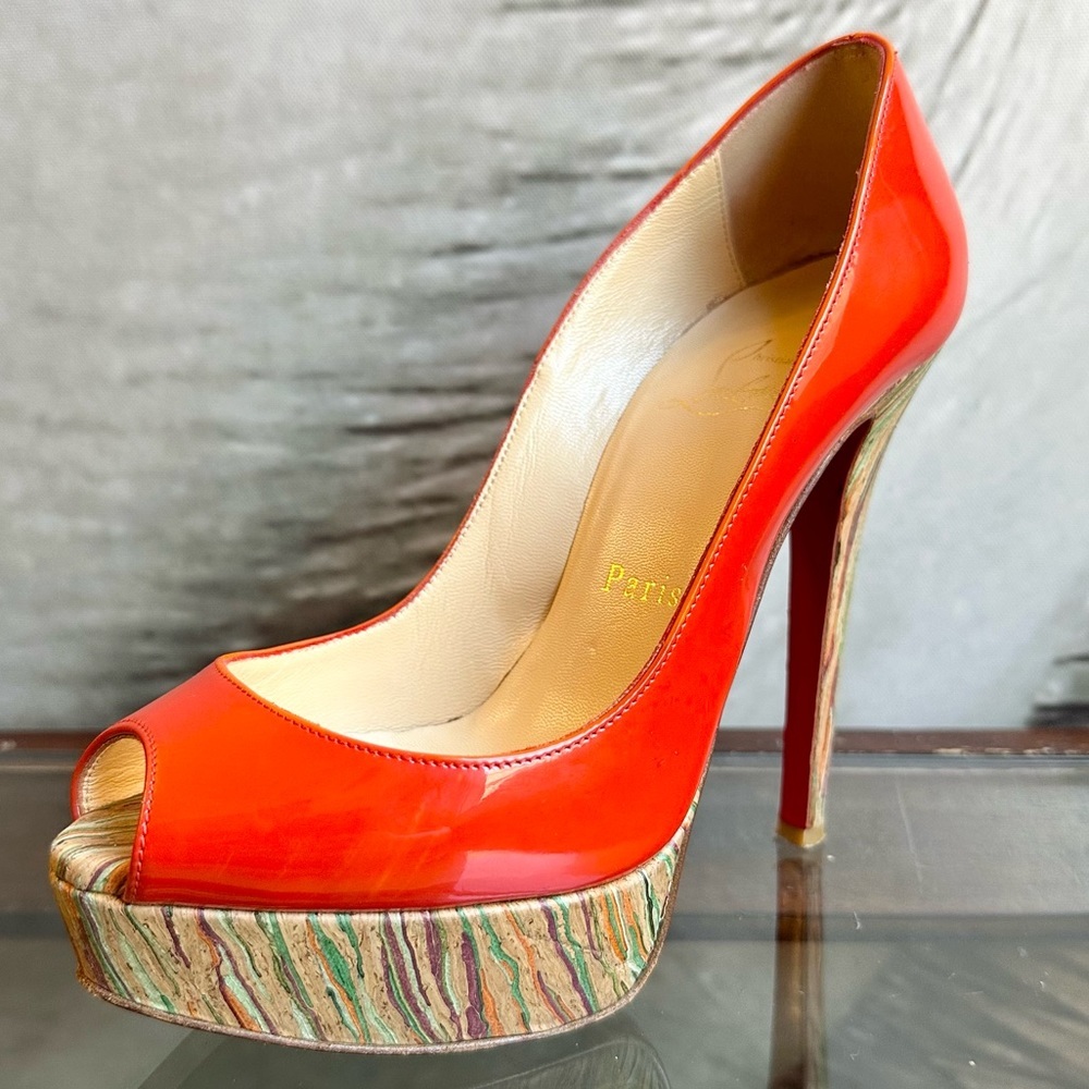 🌺CHRISTIAN LOUBOUTIN 👠 Banane 140 Patent Cork Trinidad Pumps size 35.5 - Picture 3 of 17